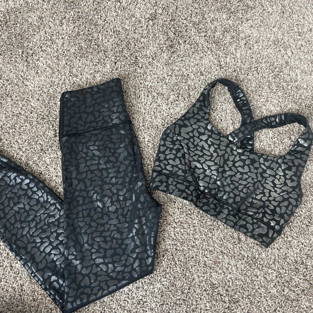 IVL Collective Chi Chi Active Legging, Metallic Foil